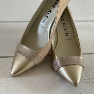 Anne Klein iflex shows